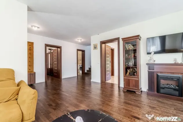 Rezervat Casa la cheie de vanzare in cartierul Europa, Vl...