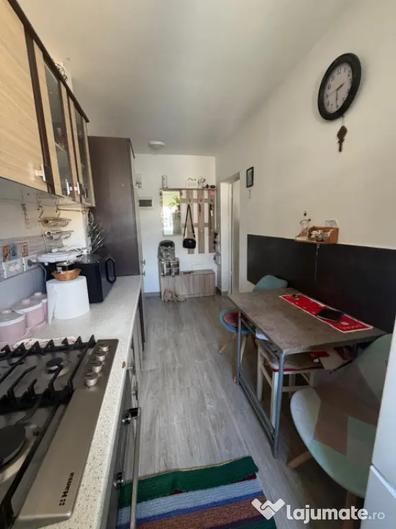 Apartament cu 2 camere, zona Hurmuzachi, Radauti