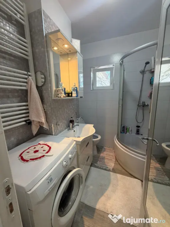 Apartament cu 2 camere, zona Hurmuzachi, Radauti