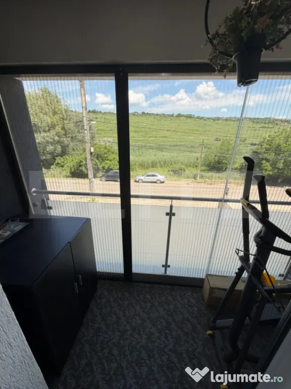 Apartament decomandat, loc de parcare inclus, 52 mp, zona Re