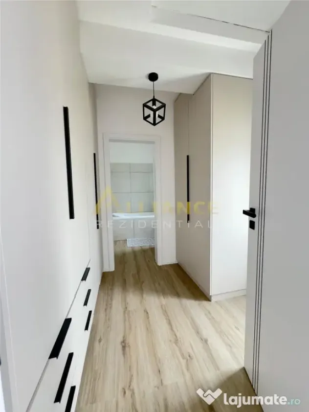 Casa Individuala - 5 camere - 2 bai - 300 mp teren