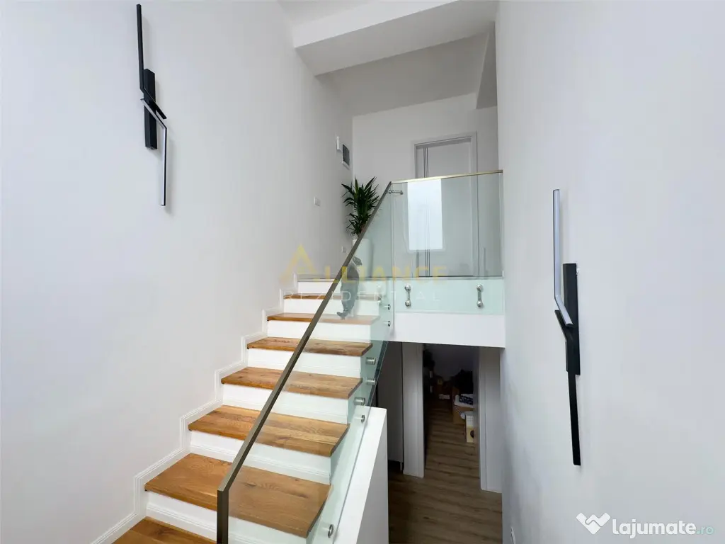Casa Individuala - 5 camere - 2 bai - 300 mp teren