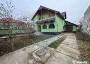 Casă de inciriat cu 4 dormitoare,Gradiste 