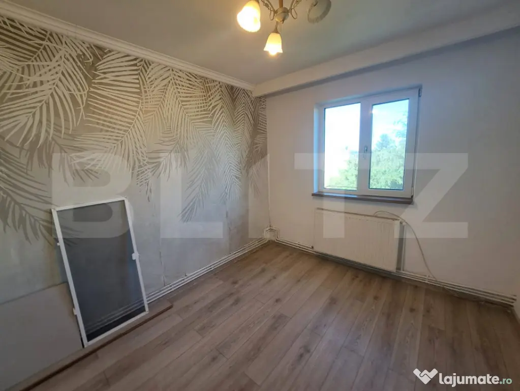 Apartament semidecomandat de vânzare – Cartierul Florilor