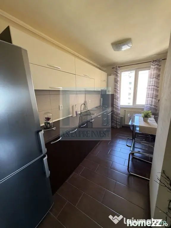 Apartament 3 camere mobilat/utilat-zona Calea București