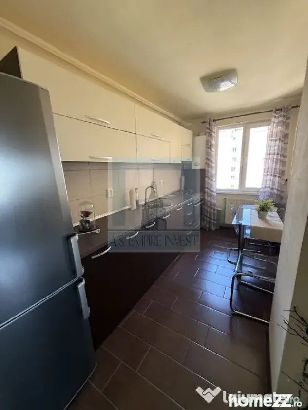 Apartament 3 camere mobilat/utilat-zona Calea București