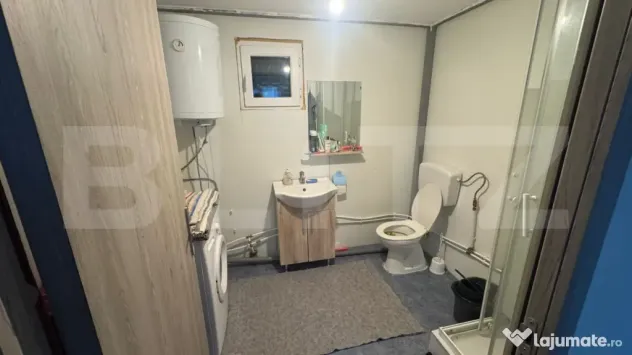 Casa cu teren de 2330 mp, anexa de 15 mp, zona Muntele Rece