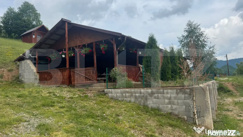 Casa cu teren de 2330 mp, anexa de 15 mp, zona Muntele Rece - Marisel (Cluj)