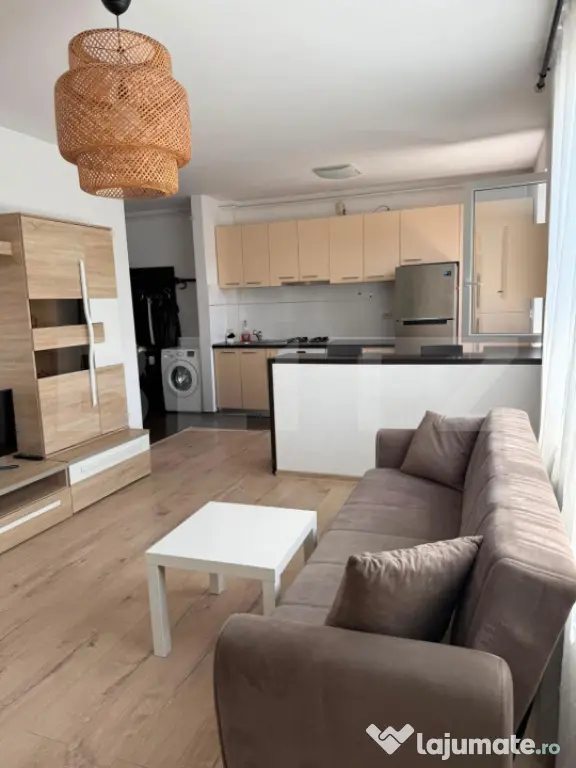 Apartament spatios, 2 camere, 50mp, parcare inclusa, balcon