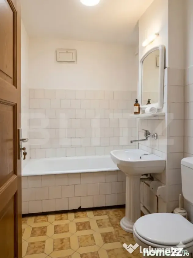 Apartament 3 camere cu chiriași și cash-flow imediat în B