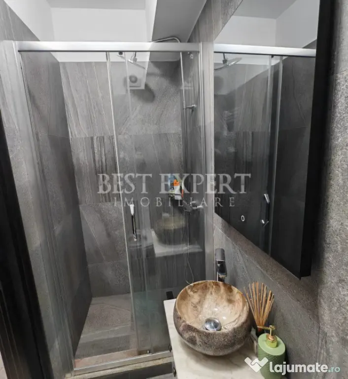4 Camere de Inchiriat cu Parcare subterana/ Disponibilitate