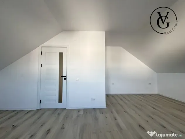 Casa P+M | 5 camere | Lumina - zona centrala