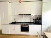 ACASĂ LA MARGINEA PĂDURII | 3 Camere | BALCON | Donath Par 