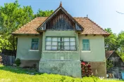 Casă la țară de vânzare în Livada, comuna Petreștii de Jos 