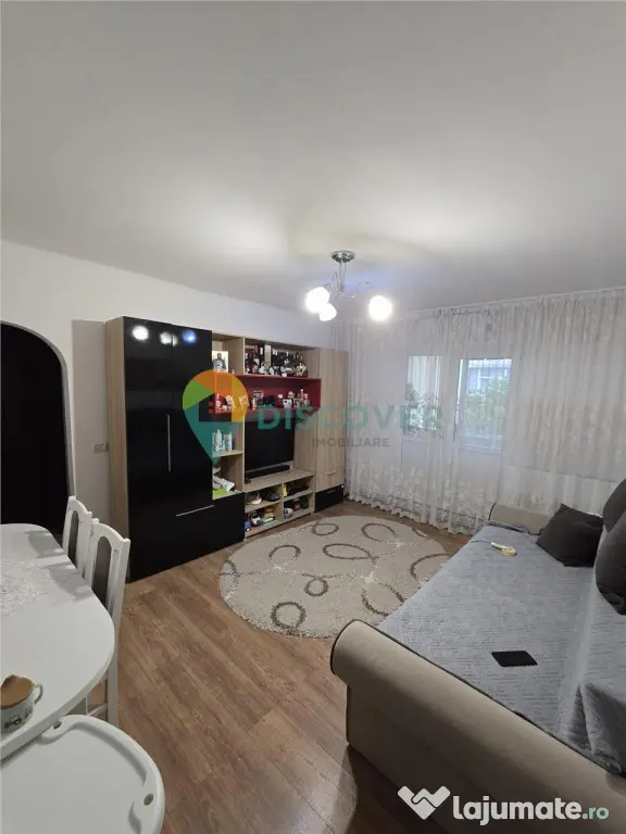 12.06.2026 Apartament 3 camere, Metalurgie, etaj 3, renovat,