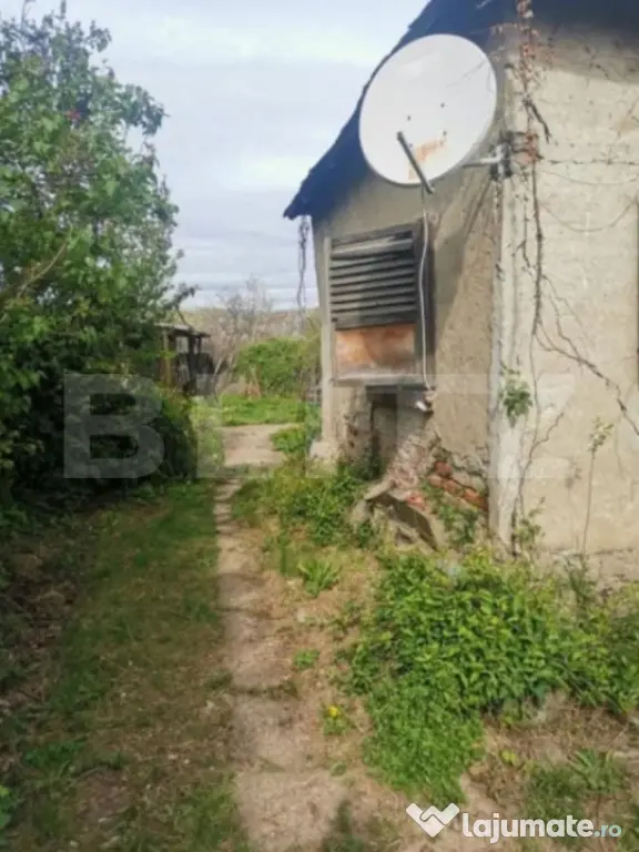 Casa+Teren intravilan 1.589 mp cu livadă matură – Dumb