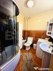 Casa de vanzare, 140 mp, 4 camere - zona Florilor 