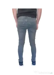 Blugi Bărbați Skinny Fit – Diverse Modele, Culori și Mărimi | Noi