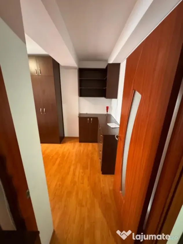 Apartament 3 Camere, 68 mp, Craiovita Noua, Promenada