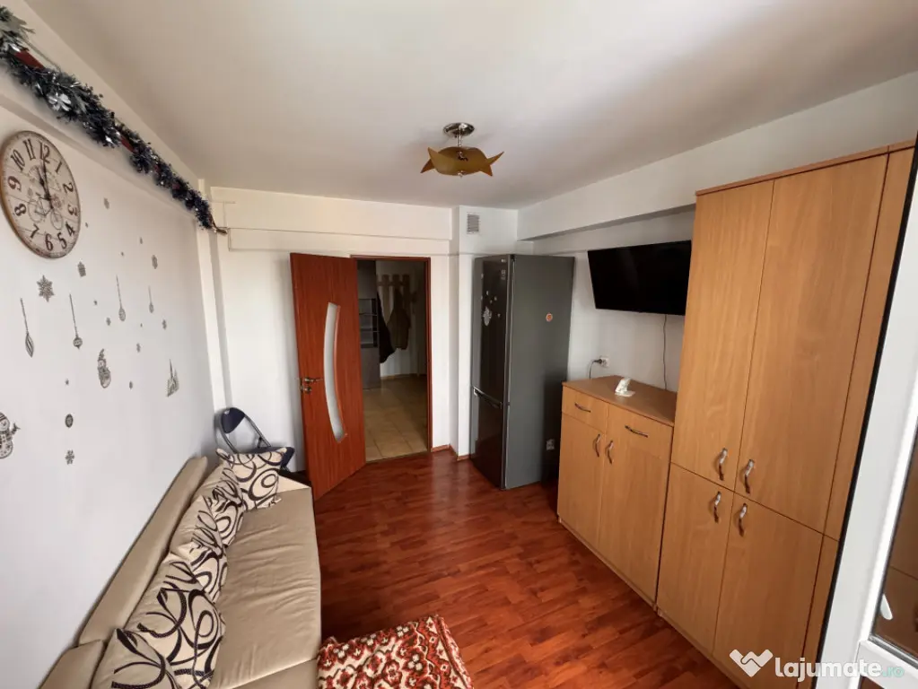 Apartament 3 Camere, 68 mp, Craiovita Noua, Promenada