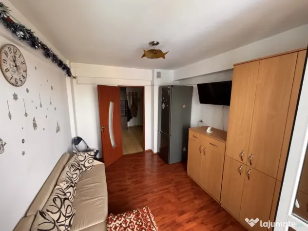 Apartament 3 Camere, 68 mp, Craiovita Noua, Promenada