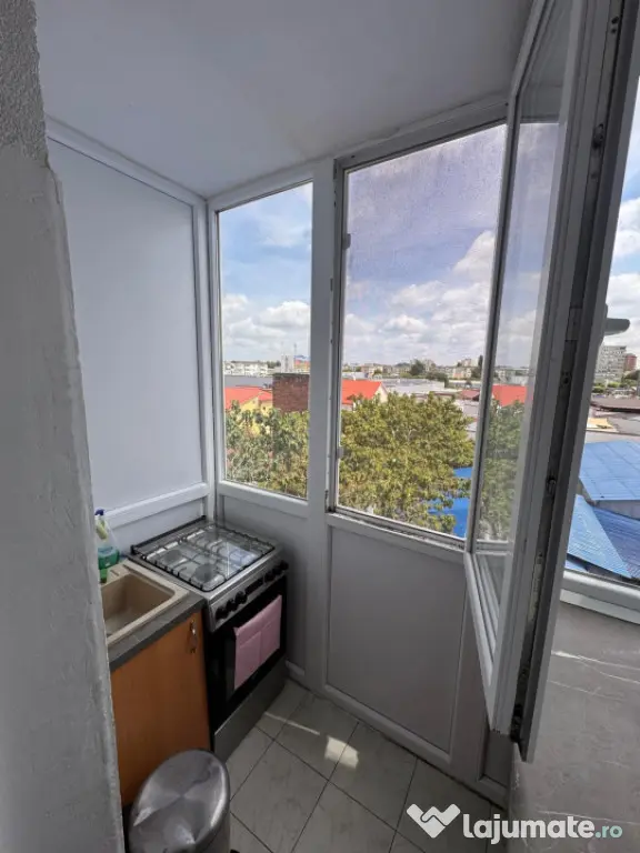 Apartament 3 Camere, 68 mp, Craiovita Noua, Promenada