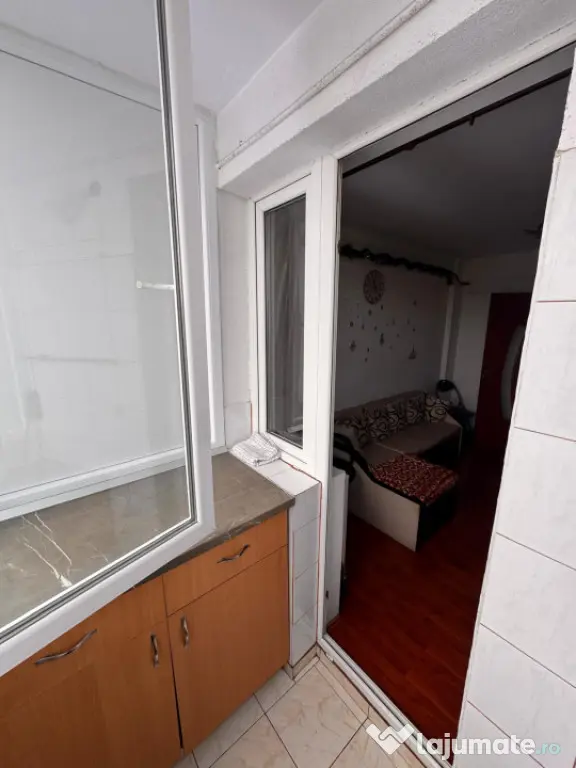 Apartament 3 Camere, 68 mp, Craiovita Noua, Promenada