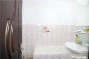Luminos si spatios! Apartament 3 camere, decomandat, in Sace 
