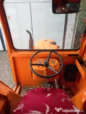 Vând tractor fiat 615 