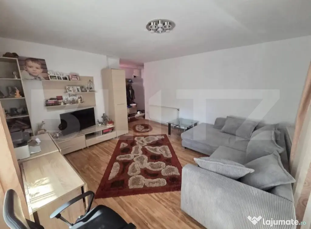 Apartament decomandat, balcon inchis, parcare inclusa in pre