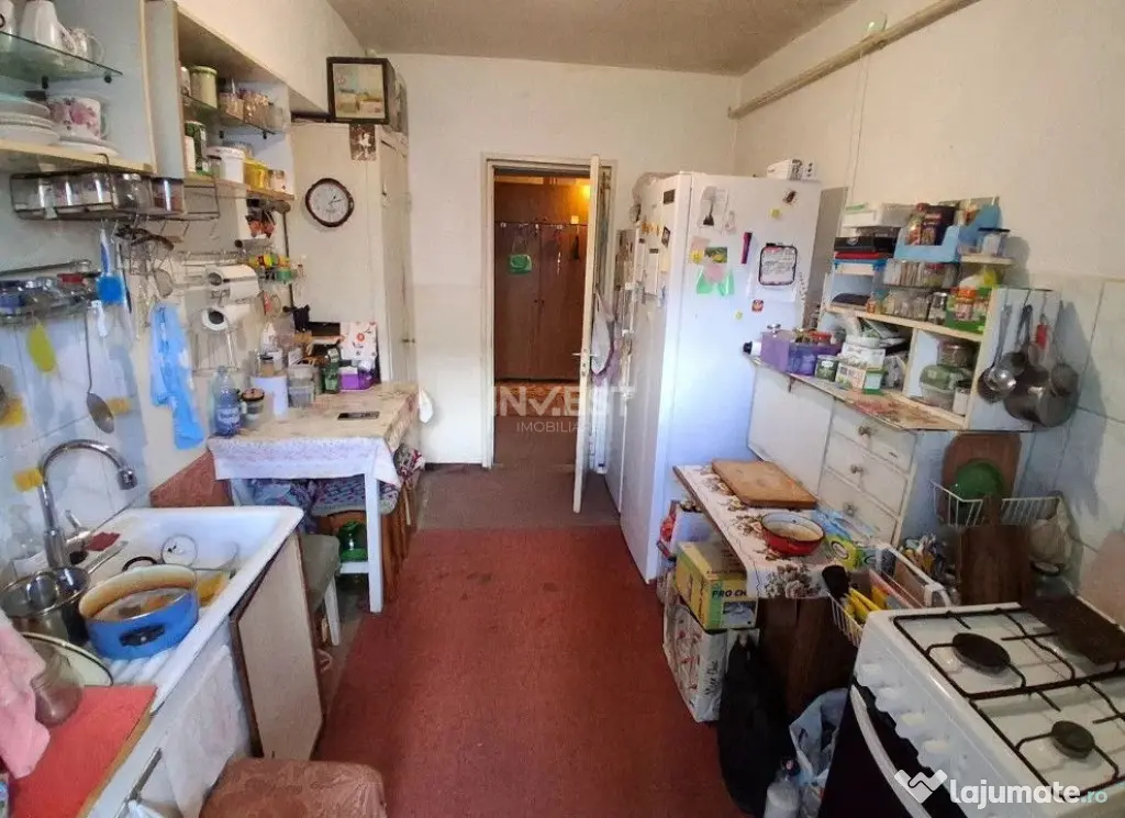 Apartament de vanzare 3 camere, 79 mp, etaj 1, zona Canta, I