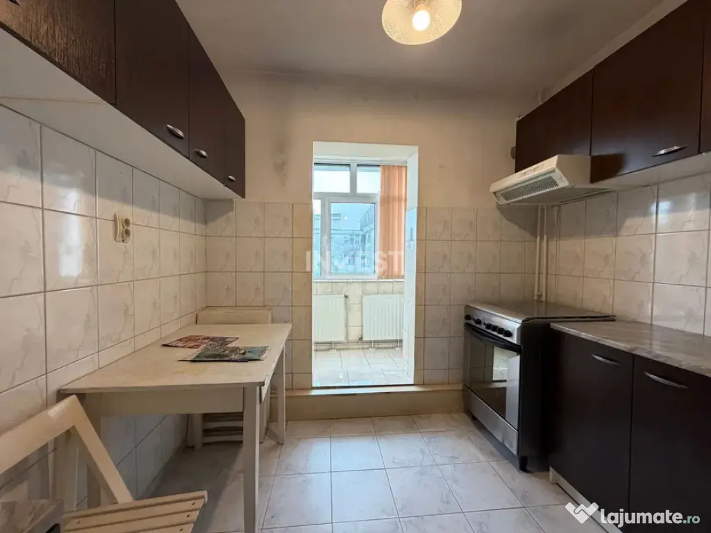 Apartament 2 camere, decomandat, 51 mp, zona Nicolina 2, Ia?