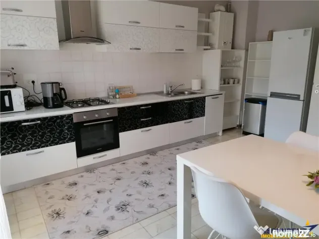Proprietate deosebita, pe 4 camere, 140 mp, curte amenajata,