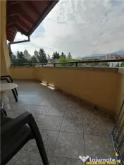 Proprietate deosebita, pe 4 camere, 140 mp, curte amenajata,