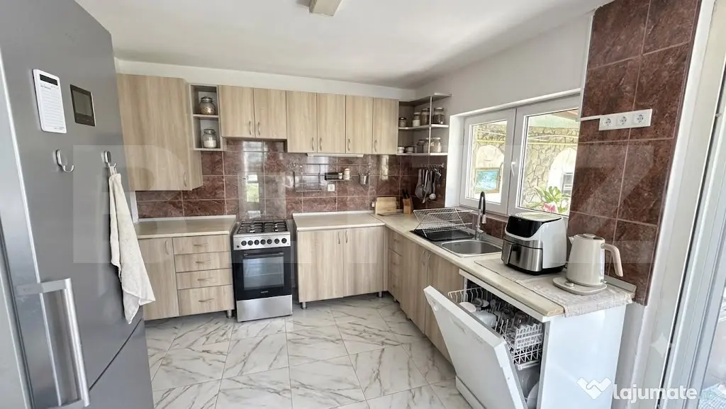 Casă 300 mp – teren 760 mp, zona stadion Olimpia
