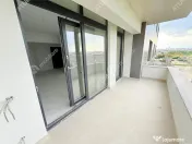 Apartament cu 3 camere si balcon in zona Calea Surii Mici di 