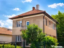 Casa individuala, 6 camere, 217 mp, in zona Parcul Central