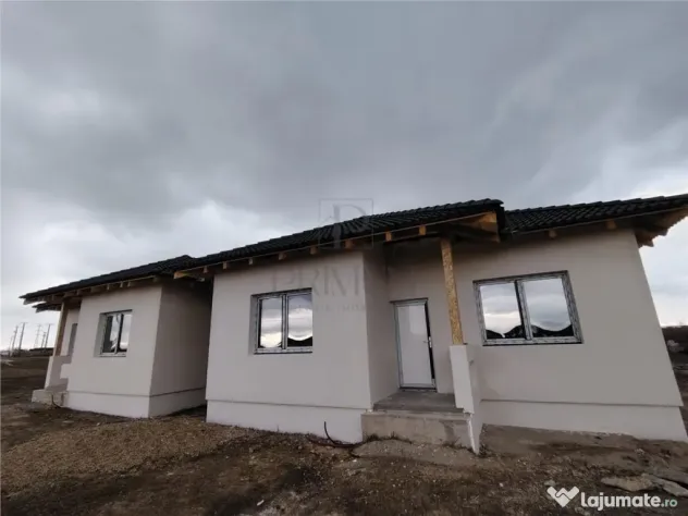 Duplex separat - Mosnita Noua- Teren 380mp - in apropiere