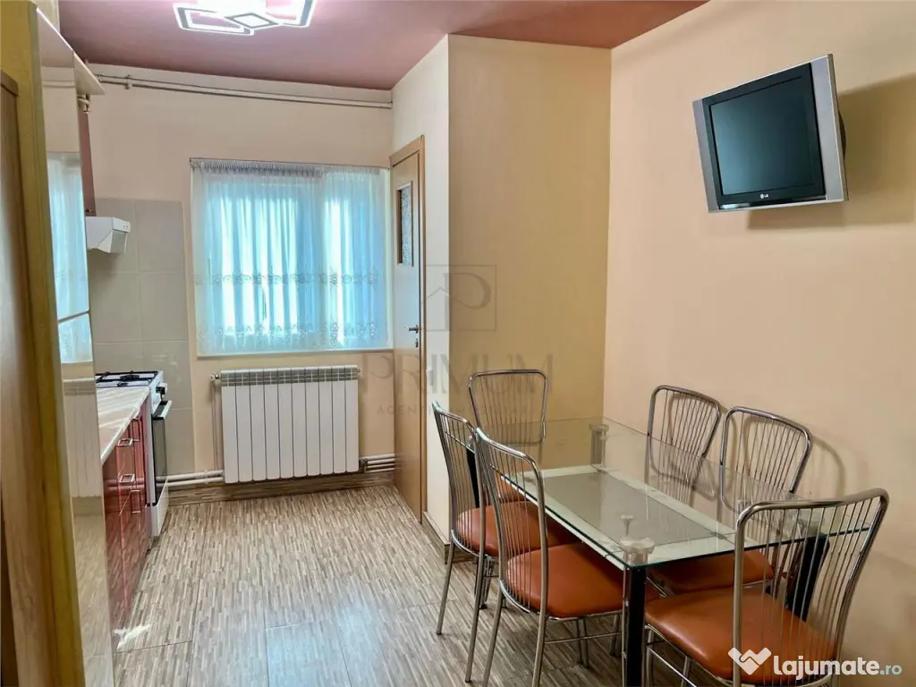 SPITALUL JUDETEAN - PARTER - BLOC IZOLAT - 3 CAMERE - BALCON