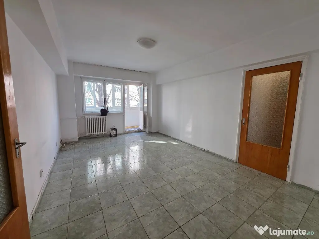 Apartament 3 camere Bvd. Chisinau | Bloc 1986 | anvelopat | Comision 0