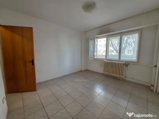 Apartament 3 camere Bvd. Chisinau | Bloc 1986 | anvelopat | Comision 0