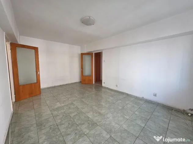 Apartament 3 camere Bvd. Chisinau | Bloc 1986 | anvelopat | Comision 0
