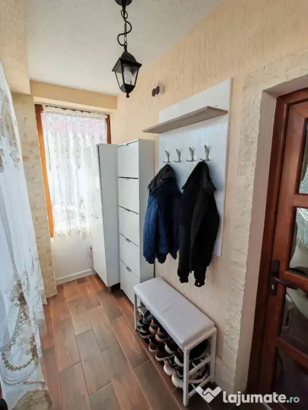 Proprietar vând VILĂ P+1 | UTILATĂ ȘI MOBILATĂ | 4 camere, 2 băi, beci, V.Lupului