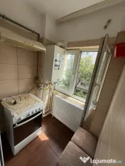 Garsonieră de vânzare - Pod Butelii 