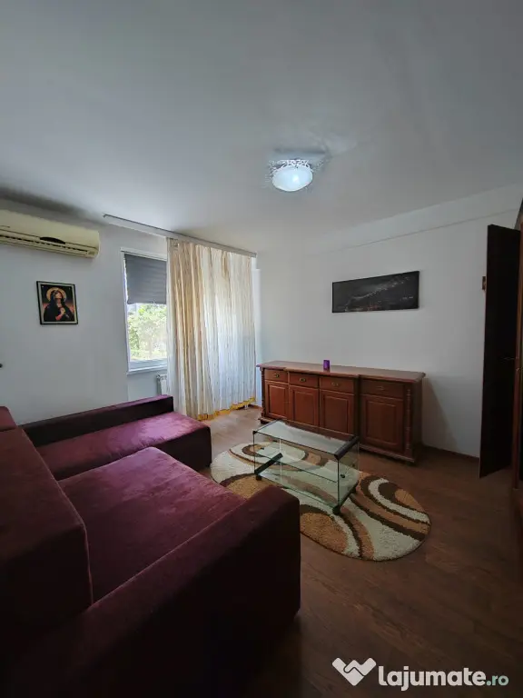 Garsoniera etaj 1 din 3, zona Sud, complet mobilat și utila