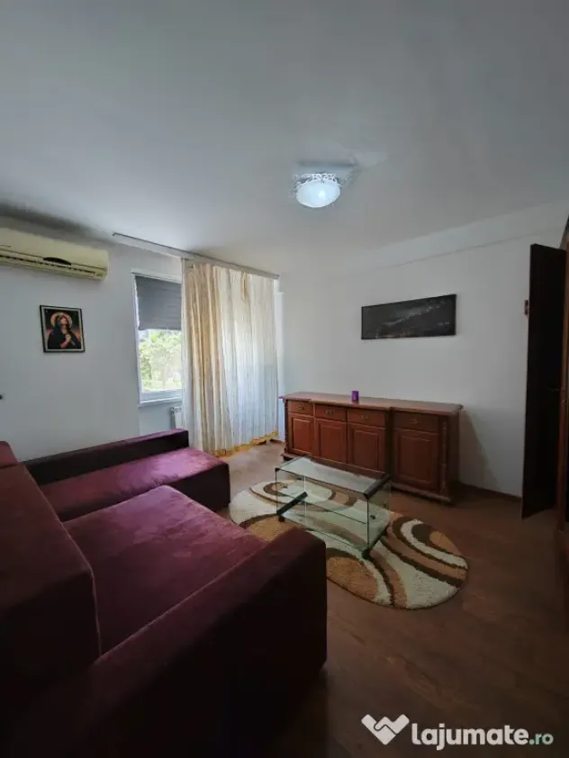 Garsoniera etaj 1 din 3, zona Sud, complet mobilat și utila