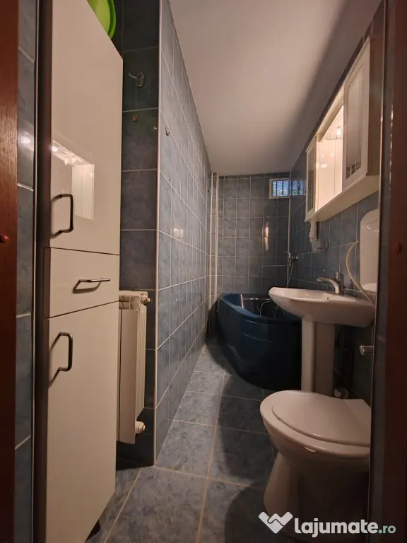 Garsoniera etaj 1 din 3, zona Sud, complet mobilat și utila