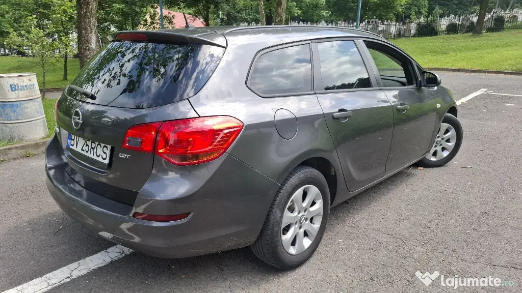 OPEL Astra 2011 — imagine 3