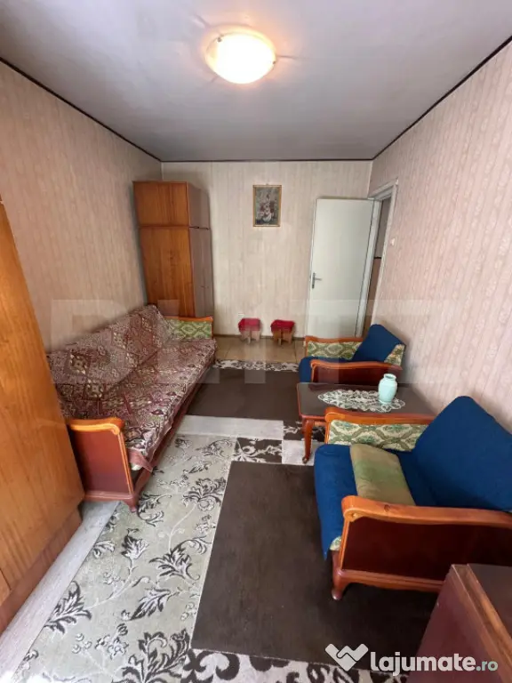 Apartament 3 camere decomandate, boxă, centrală, zona Prim
