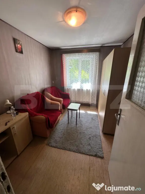 Apartament 3 camere decomandate, boxă, centrală, zona Prim